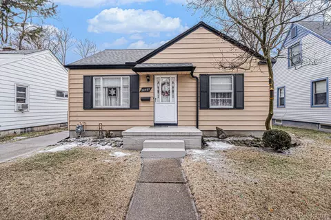 20487 Delaware Ave, Redford, MI 48240