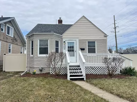 365 Spencer St, Ferndale, MI 48220
