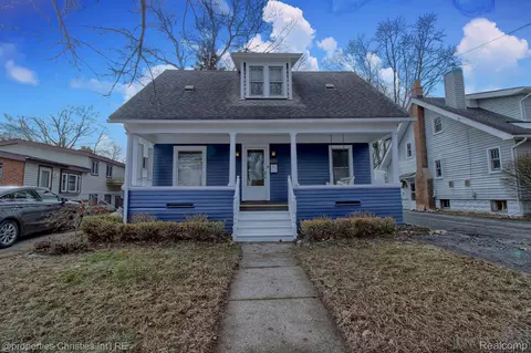 365 Maple St, Plymouth, MI 48170