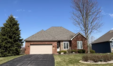 5328 Pebble Beach Dr, Metamora, MI 48455