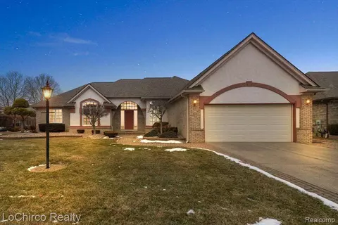 13739 Silent Woods Dr, Shelby Township, MI 48315