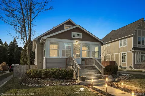 1006 Etowah Ave, Royal Oak, MI 48067