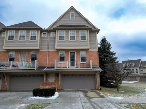 56608 Longhorn Dr, Shelby Township, MI 48316