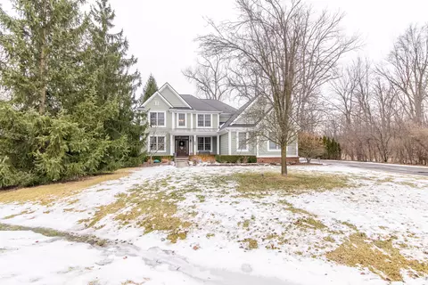 30333 La Brea Crt Ct, Franklin, MI 48025