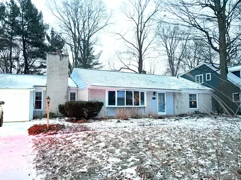 11768 Priscilla Ln, Plymouth, MI 48170