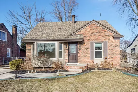 22705 Rosedale St, Saint Clair Shores, MI 48080