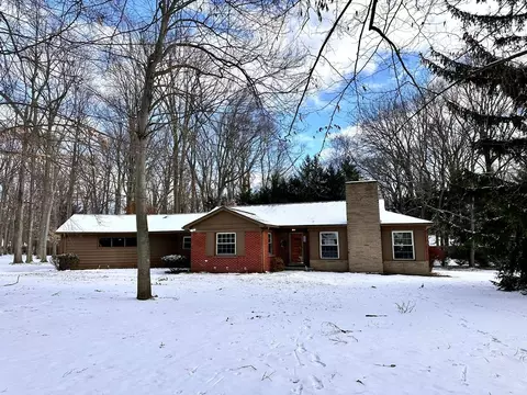 16840 Mayfield St, Livonia, MI 48154