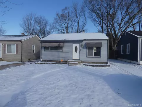 8065 Prospect Ave, Warren, MI 48089