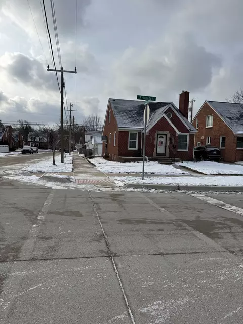 22801 Arlington St, Dearborn, MI 48128