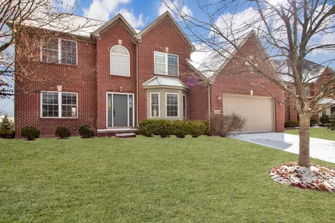 3759 Crystal Lake Ln, Pittsfield, MI 48108