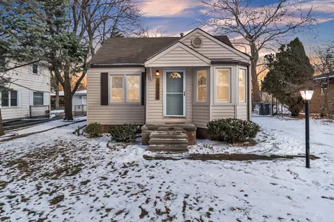 18540 Irving St, Livonia, MI 48152