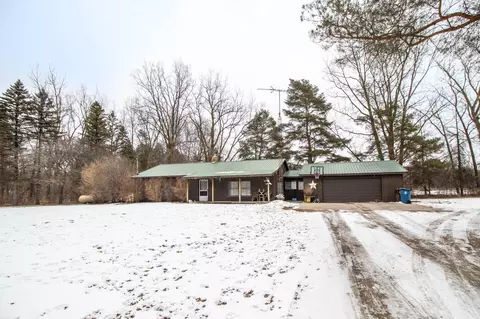 10326 Duffield Rd, Montrose, MI 48457