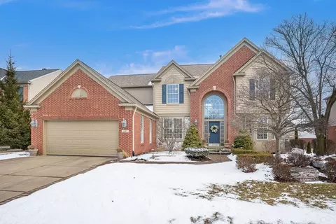 1687 Blushing Dr, Rochester Hills, MI 48307