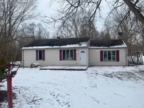 1130 E Schumacher St, Burton, MI 48529