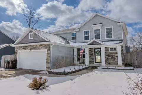1555 Catalina Dr, Delhi, MI 48842