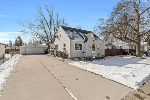 17858 Wellworth St, Roseville, MI 48066