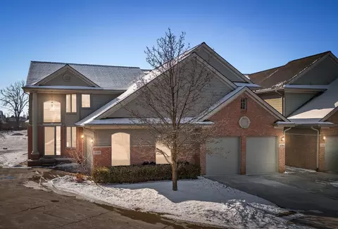 1038 Lorenzo, Troy, MI 48085