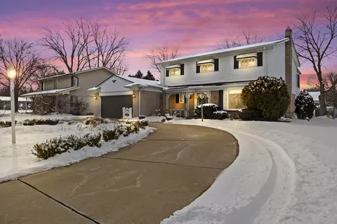 26217 Castleton Dr, Southfield, MI 48076