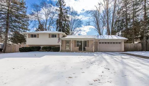 6278 Fordham Dr, Shelby Township, MI 48316