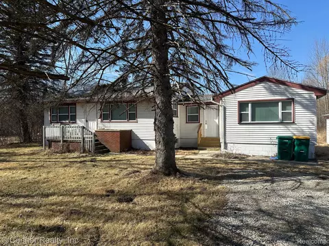 1755 Michigan Rd, Port Huron, MI 48060