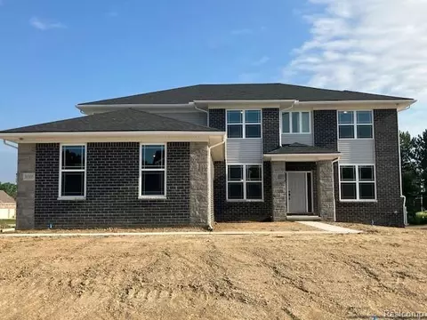 26505 Triple Crown Dr, Lyon, MI 48178
