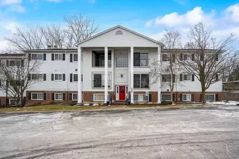 480 Baldwin Ave #28, Rochester, MI 48307