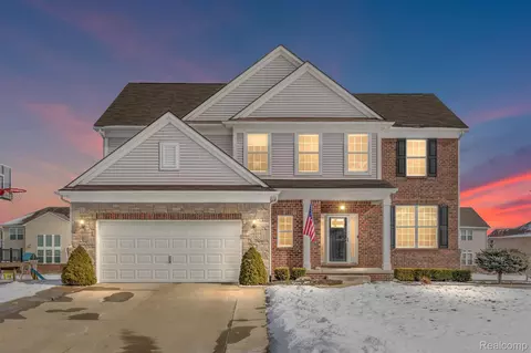 2083 Findley Cir, Orion, MI 48360