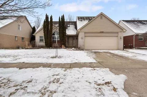21242 Clear Creek Blvd, Clinton Township, MI 48036