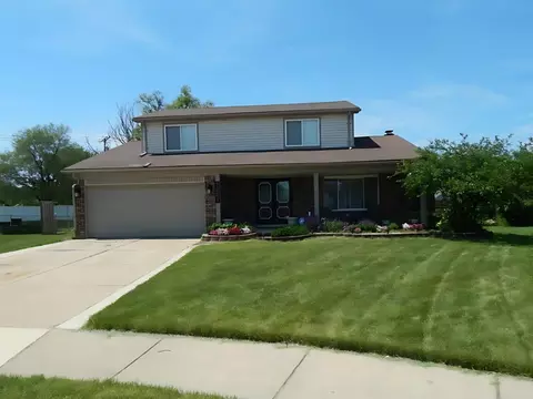 2001 Michael Dr, Sterling Heights, MI 48310