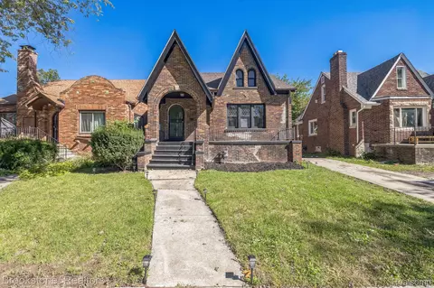 5250 Buckingham Ave, Detroit, MI 48224