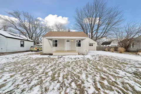 24895 Marigold Ave, Warren, MI 48089