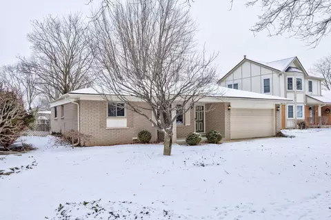 39804 Scottsdale Dr, Canton, MI 48188