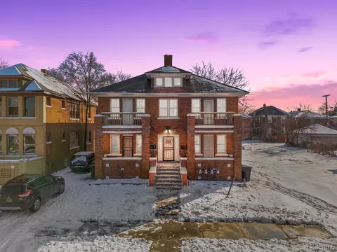 2945 W Grand St, Detroit, MI 48238