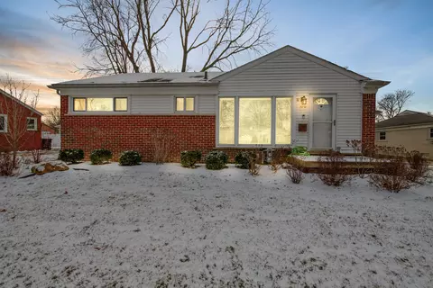 29739 W Chicago St, Livonia, MI 48150