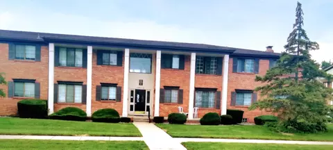 20825 N Eastlawn St E 61 5-b St E #61, Saint Clair Shores, MI 48080