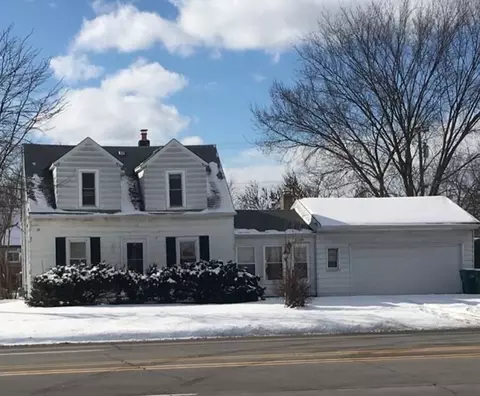 7037 Inkster Rd, Garden City, MI 48135
