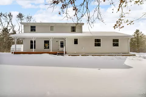3558 Brighton Rd, Genoa, MI 48843