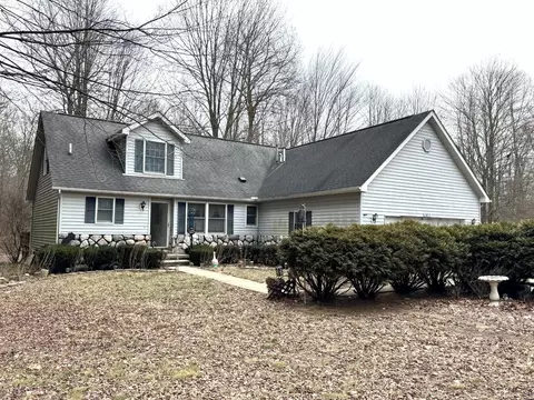 18717 Haggerty Rd, Sumpter, MI 48111