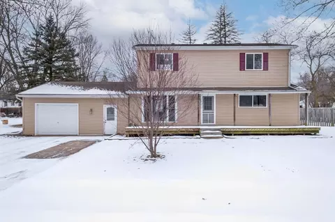 1346 Alberta Ave, Burton, MI 48509