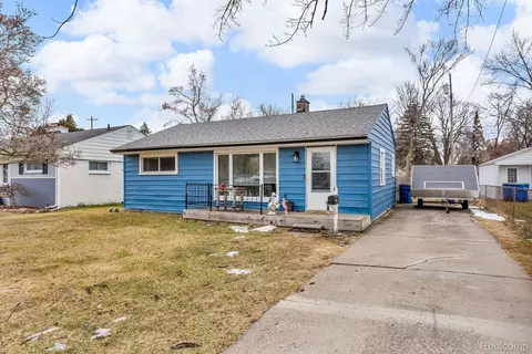 24575 Cunningham Ave, Warren, MI 48091