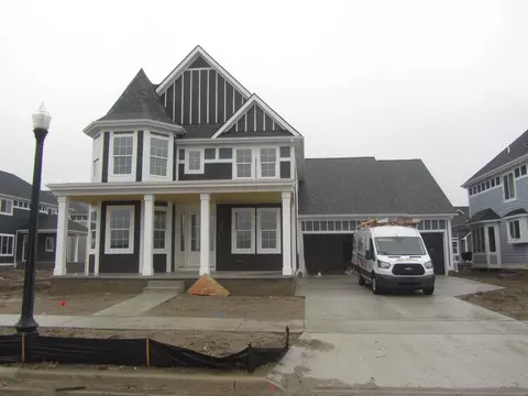 54662 Brenda Dr, Macomb, MI 48042