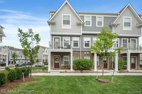 196 Katie Ln, Brighton, MI 48116