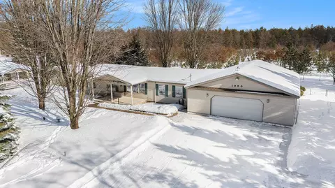 1950 Travis St, Richfield, MI 48656