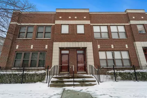 9 Delaware St, Detroit, MI 48202