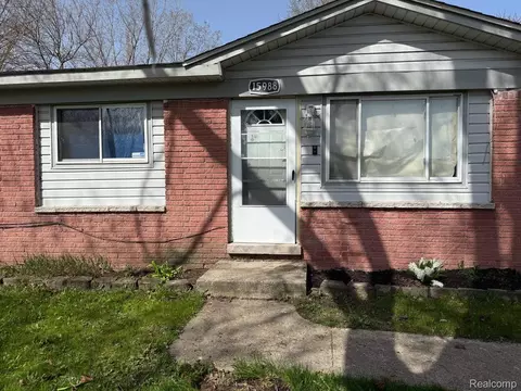15988 Wellington St, Taylor, MI 48180