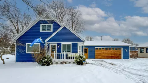 7631 Lake Park Rd, Ira, MI 48023