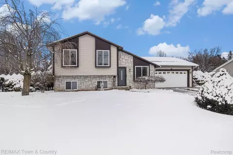 6479 E Pierson Rd, Flint, MI 48506