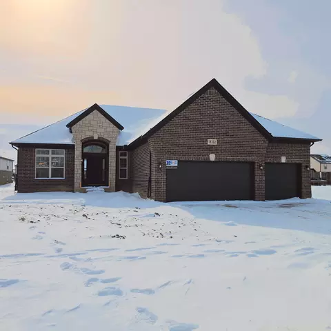 18392 Stallmann Dr, Macomb, MI 48042