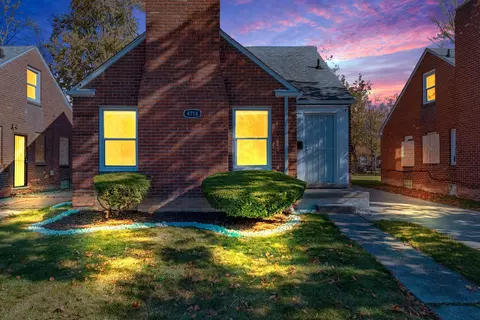 4718 Cadieux Rd, Detroit, MI 48224