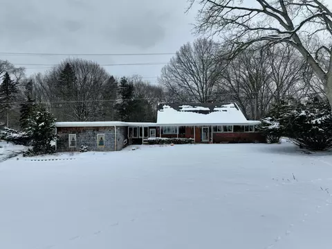 6660 Franklin Rd, Bloomfield, MI 48301